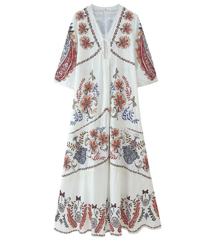 Femme Bohemian Floral Print Maxi Kjole med broderede detaljer Stilla