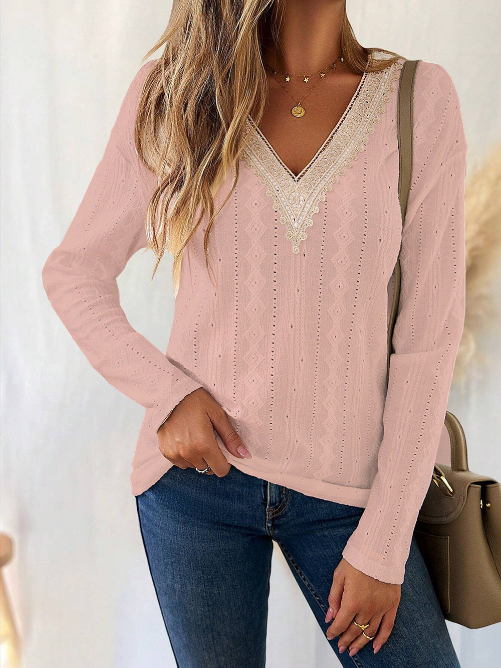 Damebluse med detaljeret blonderanding Stilla
