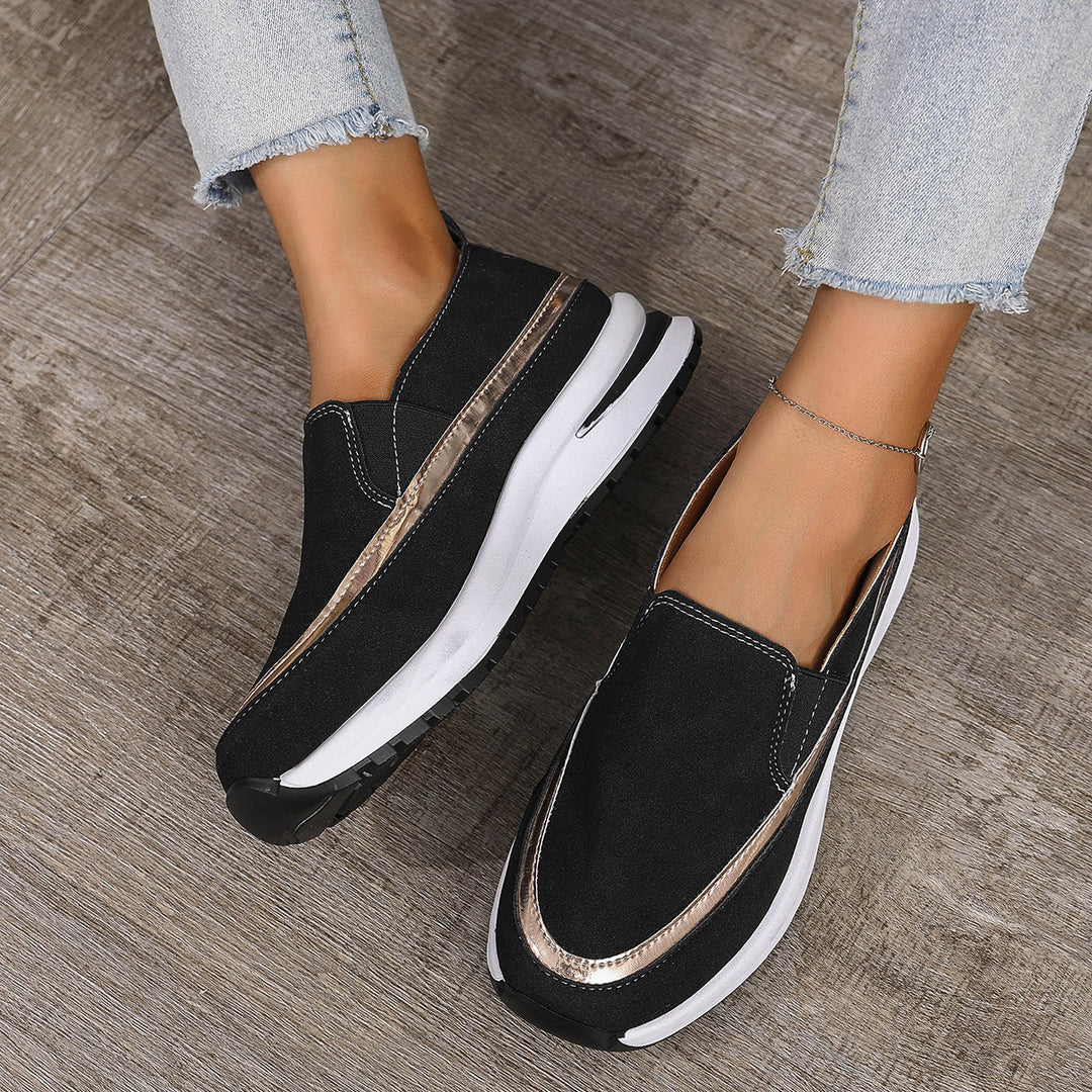 Dame Slip-On Sneakers med moderigtigt glans og behagelig komfort Stilla