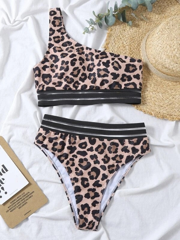 Dame Asymmetrisk Bikini-Sæt med blomsterdesign og sporty snit Stilla