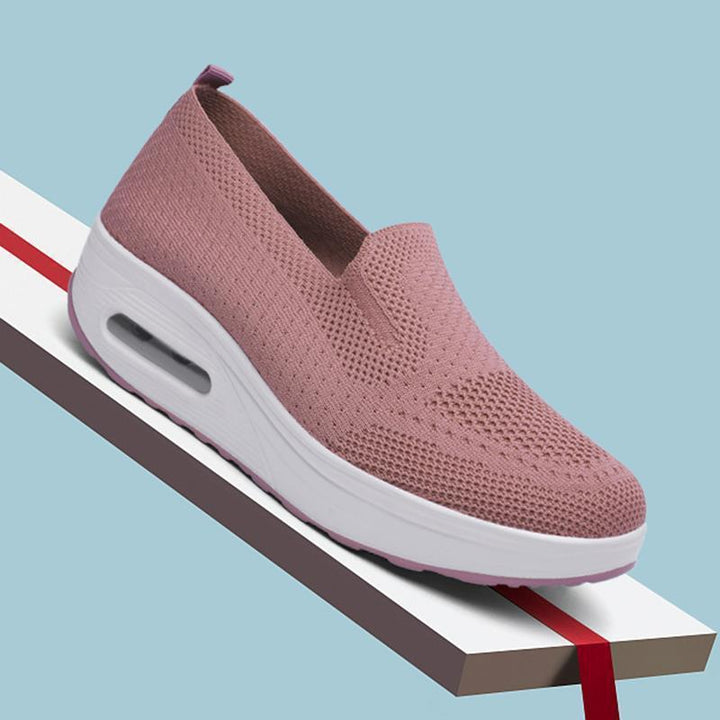 Dame Sporty Slip-On Sneakers med luftpolstring og åndbart overmateriale Stilla