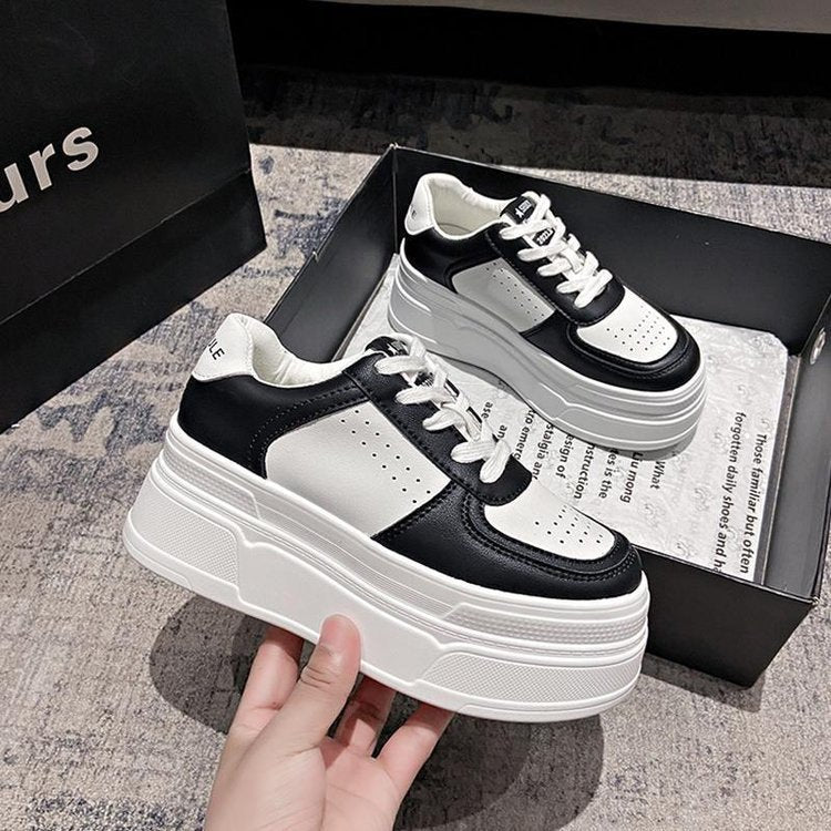 Dame platform sneakers med stødabsorberende såler og åndbar overfladestruktur Stilla