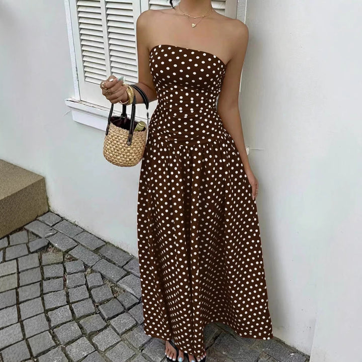Dame maxikjole med strapless design og prikkemønster Skovae