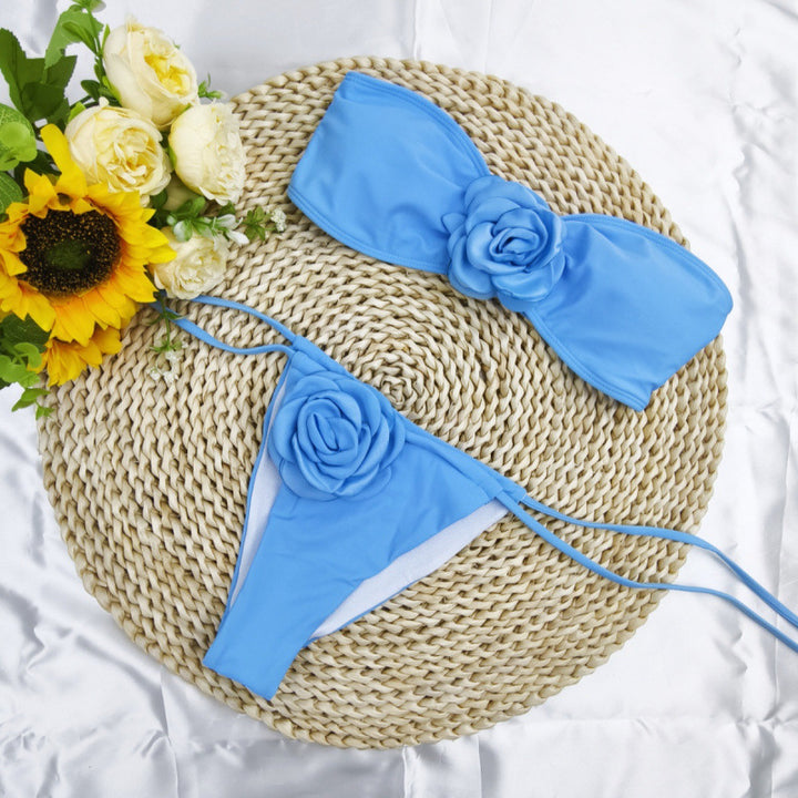 Dame bandeau bikini med blomsteraccent og justerbare stropper Skovae