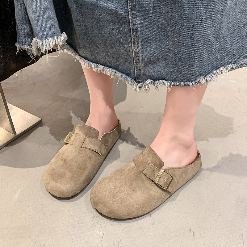 Dame Clogs lavet af høj kvalitet velour læder med justerbart spænde-detalje Stilla