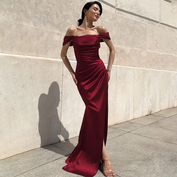 Dame Off-Shoulder Maxikjole med elegant rynkning og sideudslet Stilla