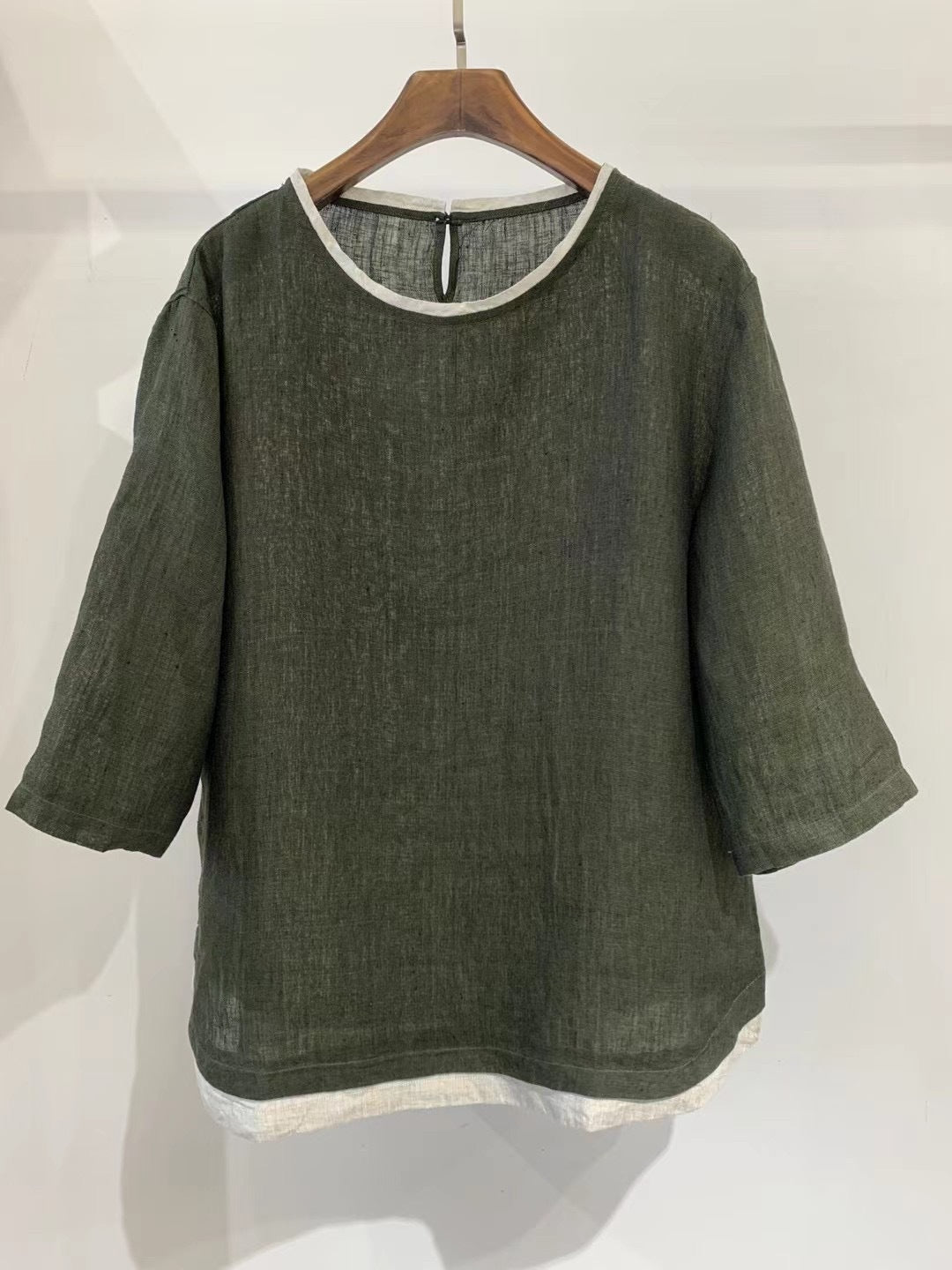 Femme Elegante Linned blouse med trekvartærmer Stilla
