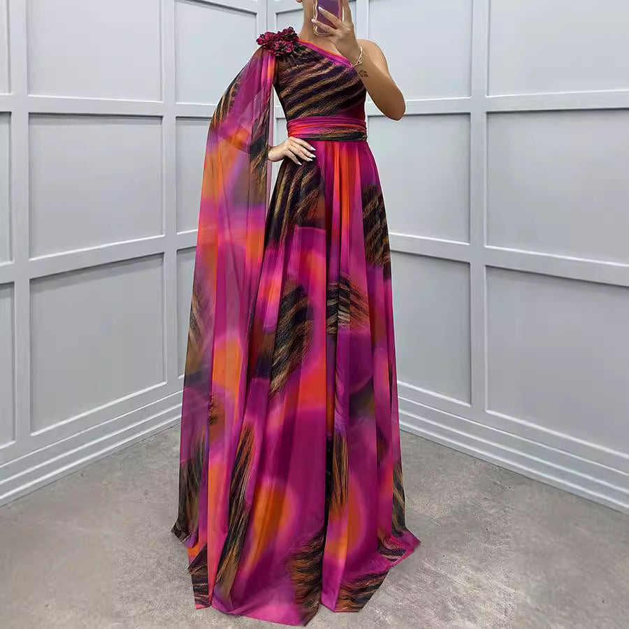 Dame Elegant One-Shoulder Maxikjole med blomstret design og flydende stof Stiila