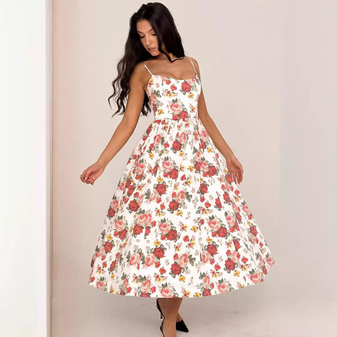 Dame Midi Kjole med elegant blomsterdesign og sart taljestrik Stilla