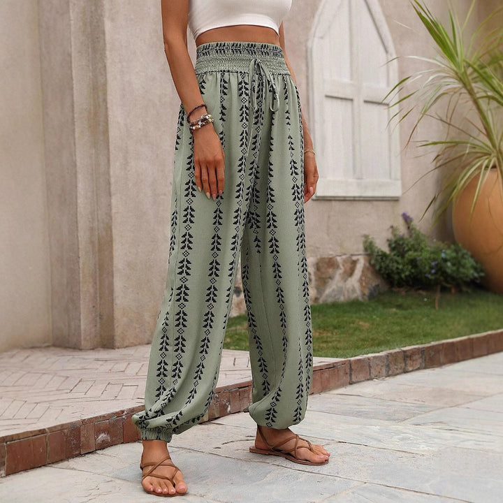 Dame bred fritidshose med elastisk kant og elegant etno-tryk Stilla