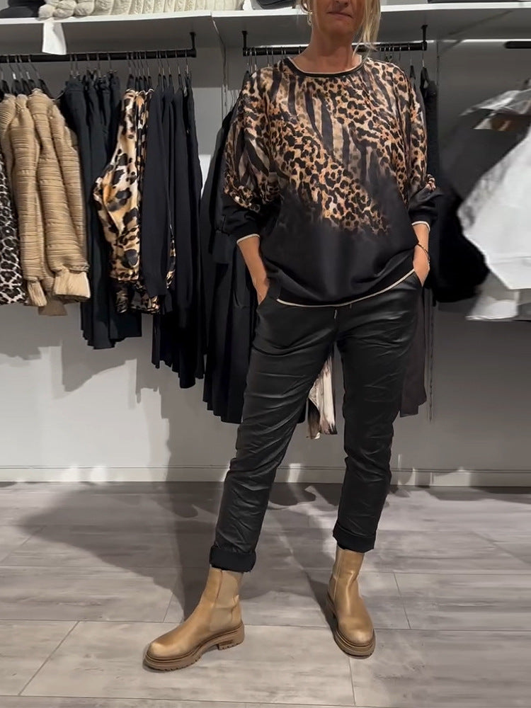 Dame top med dyreprint og elegant snit Stilla