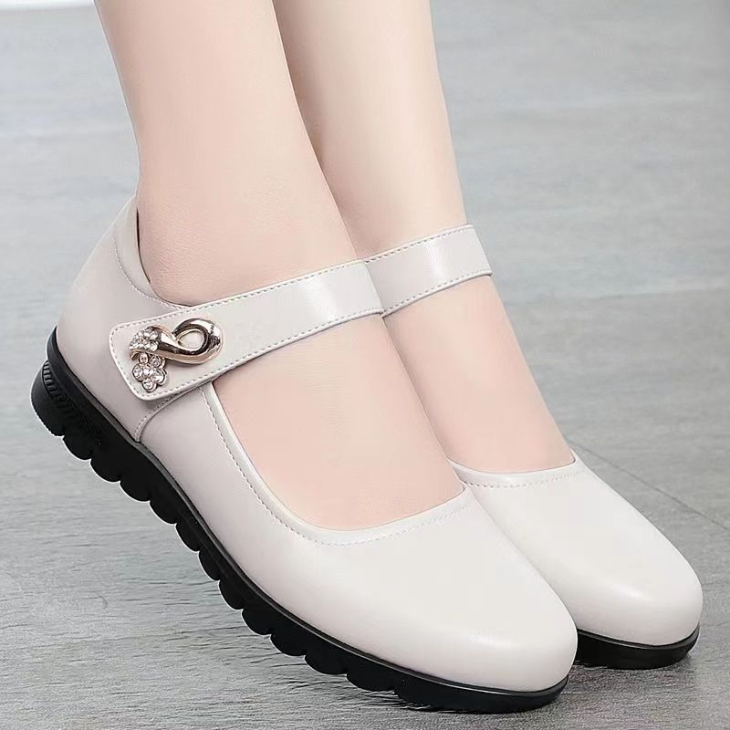 Dame Ballerinas med rem og glitrende perleaccent Stilla