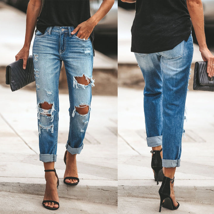 Dame Boyfriend Jeans med stilfulde Destroyed-detaljer og høj talje Stilla