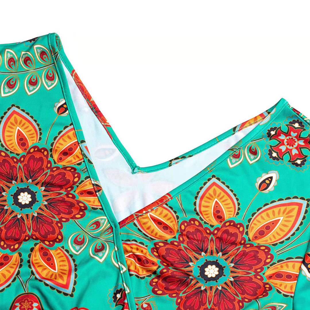 Damebluse i legende floraldesign med taljering Stilla