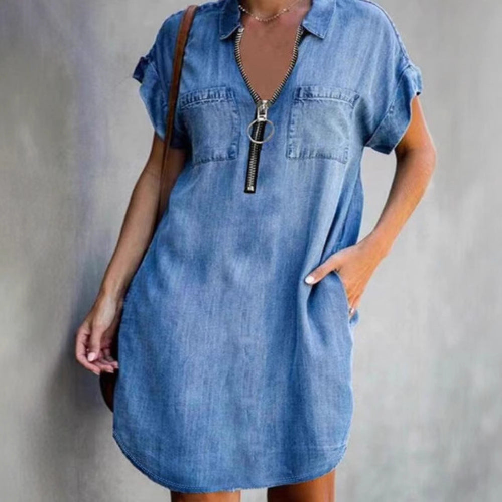 Femme Denim Utility Kjole med Lynlåsdetalje Stilla