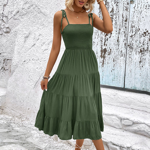 Kvindelige elegante lagdelte midi-kjole med justerbare stropper Stilla