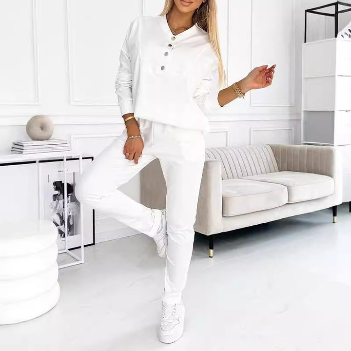 Dame elegant Lounge-set med knapdetaljer og blødt stof Stilla