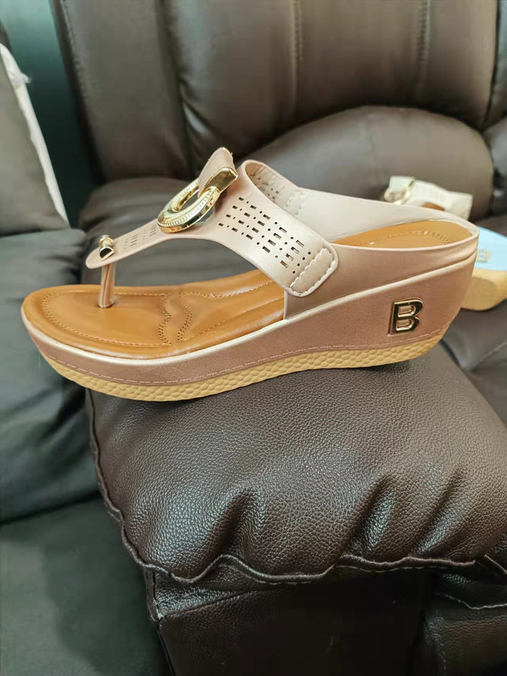 Dame Komfortable Wedge-sandaler med moderigtig rem og komfort fodseng Stilla