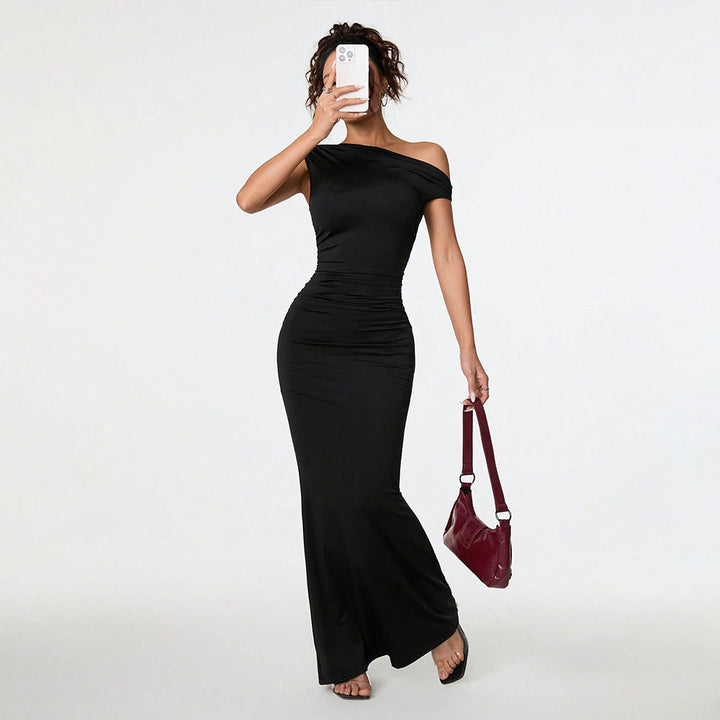 Kvinders Bodycon Wrap Kjole med Off-Shoulder Design og Elegante Ruffle Detaljer Stilla