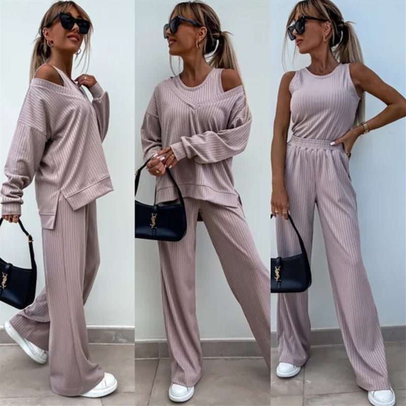 Kvinders afslappede outfit med sideåbninger og bred pasform