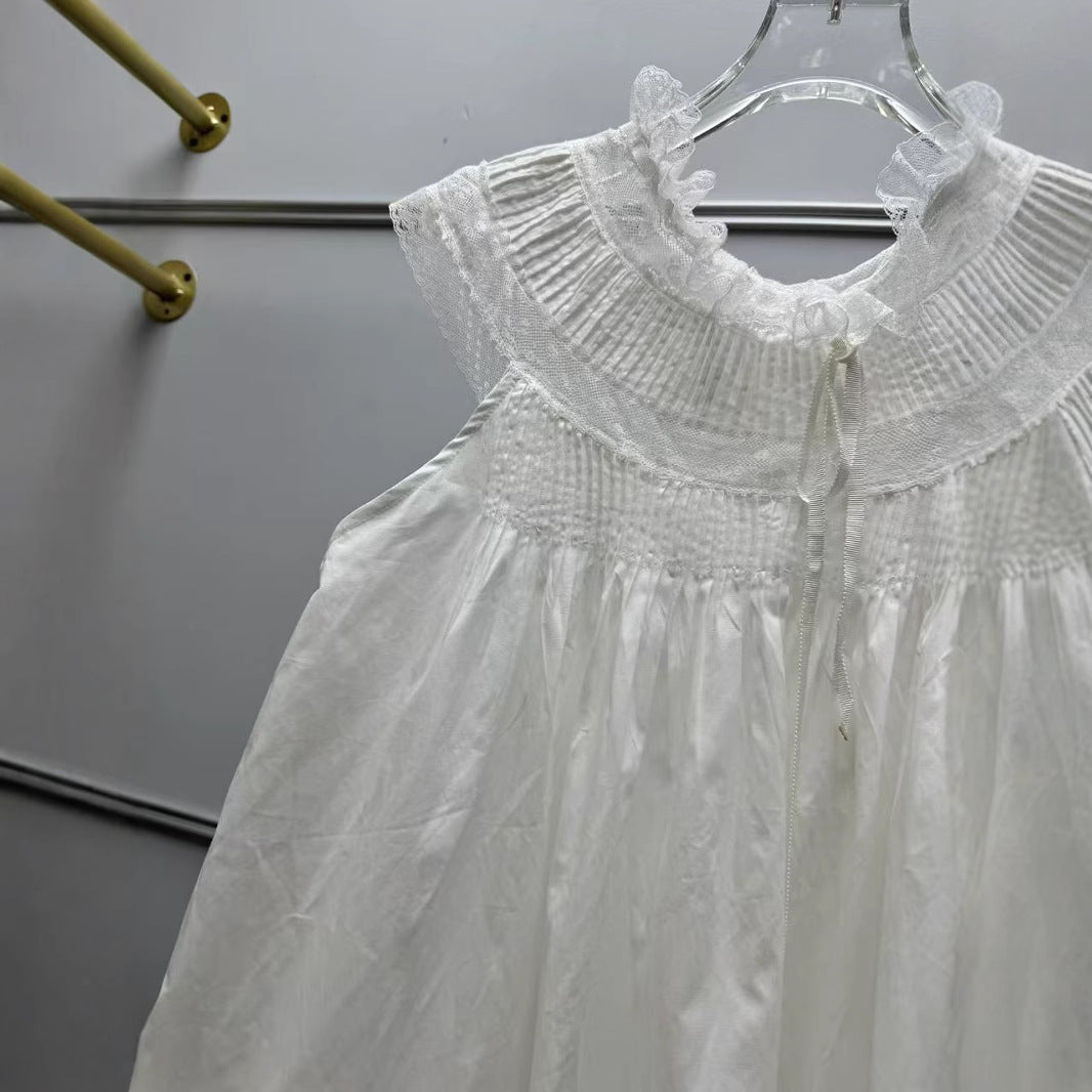 Dame natøj med spids og feminin design Stilla