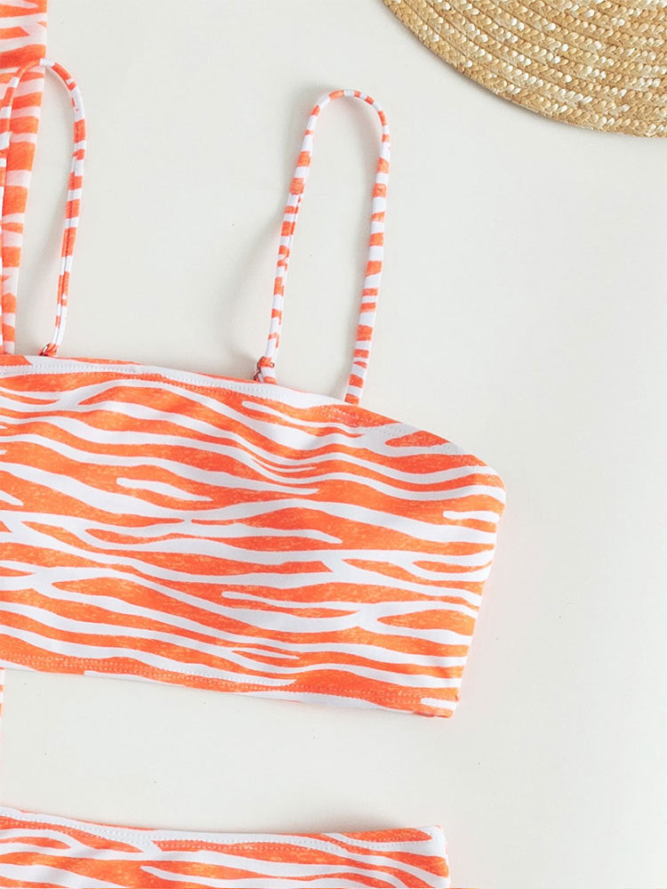 Damer to-delt bikini sæt med indpakningsskørt og stribemønster Skovae