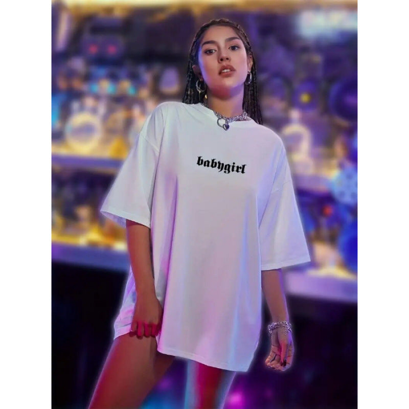 Dame Oversized T-Shirt med statement-design Stilla