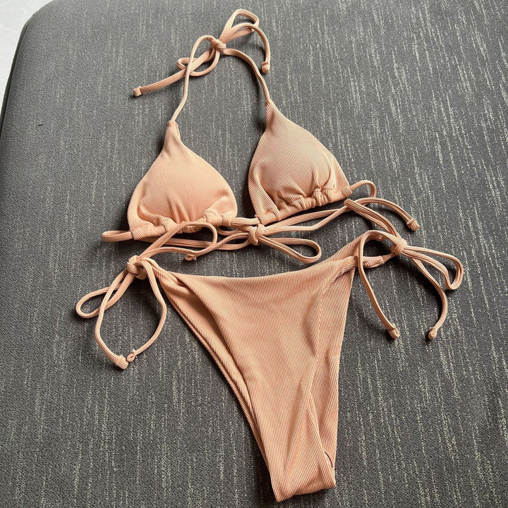 Dame Triangel-Bikini med justerbare stropper og rib-design Skovae