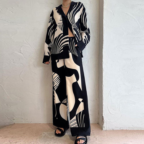 Dame To-delt Strandoutfit med moderne grafisk design Stilla