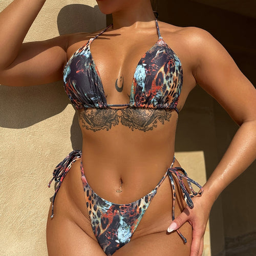 Dame triangel-bikini med justerbare snore og dyremønster Stilla