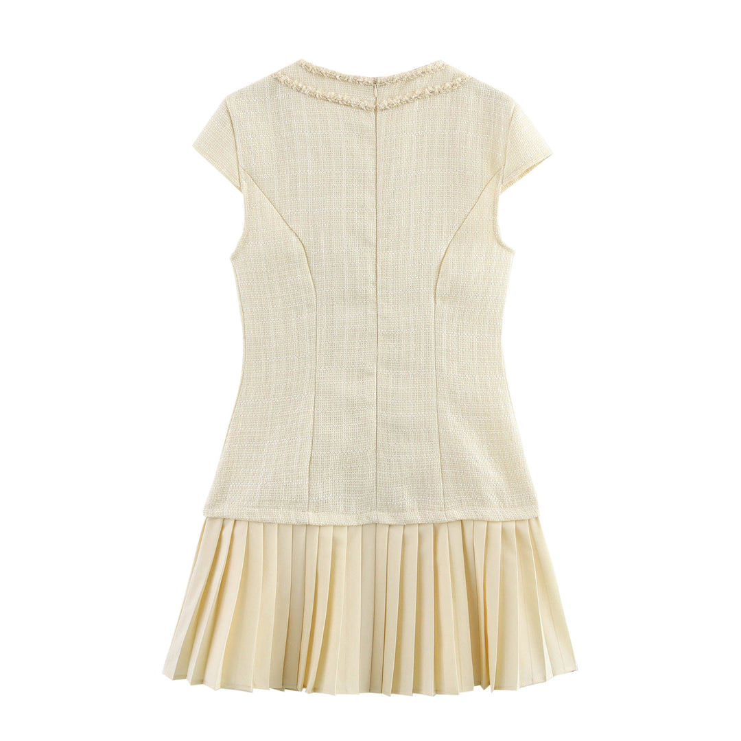 Femme Fald Mini Kjole med Knap Detalje Stilla