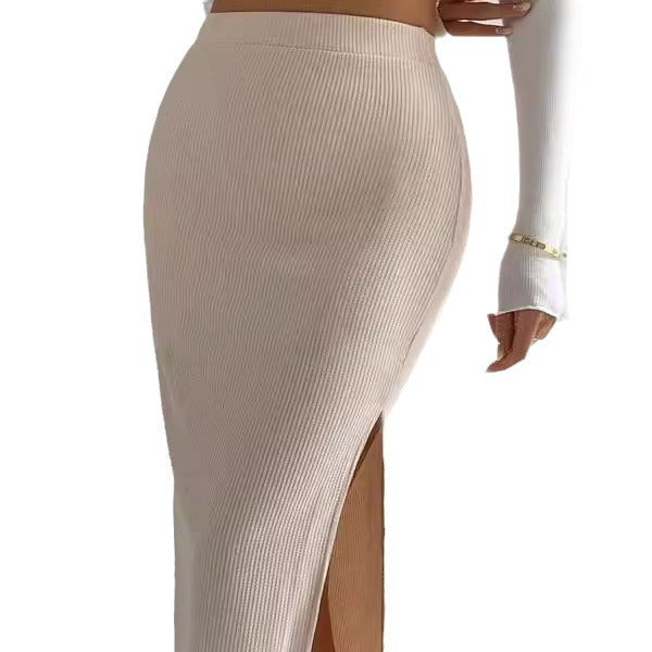 Dame midi nederdel med høj split og struktureret riblook Skovae