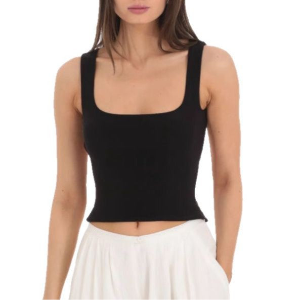 Dame moderne Crop-Top med firkantet udskæring og brede stropper Stilla