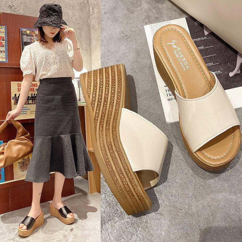 Dame Wedge-sandaler med moderigtigt overmateriale og skridsikker sål Stilla