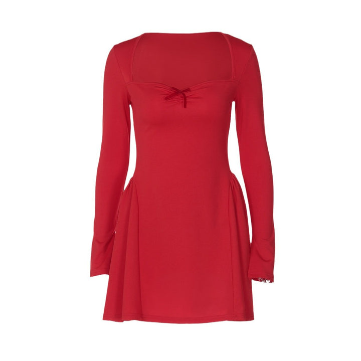 Dame mini-kjole med off-shoulder design og flydende nederdel Stilla