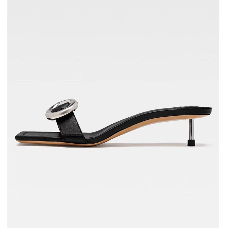 Femme Højglans Åben Tå Slingback Hæle med dekorativt Spænde-Detail Stilla