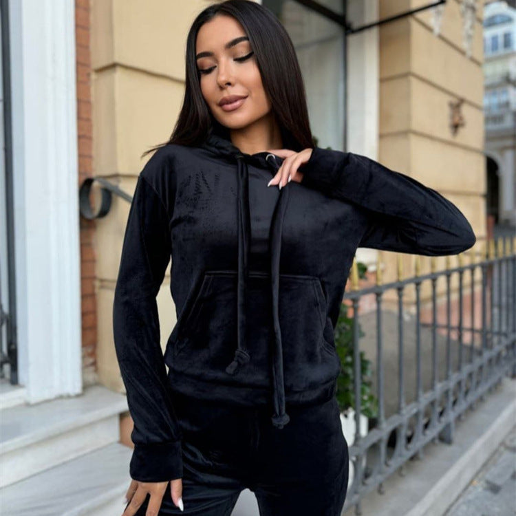 Kvinders loungewear sæt med hætte og elastisk taljeband