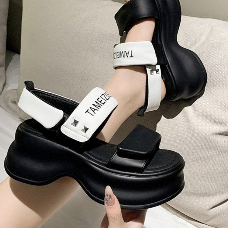 Dame mode sandaler med innovativ platform Stilla
