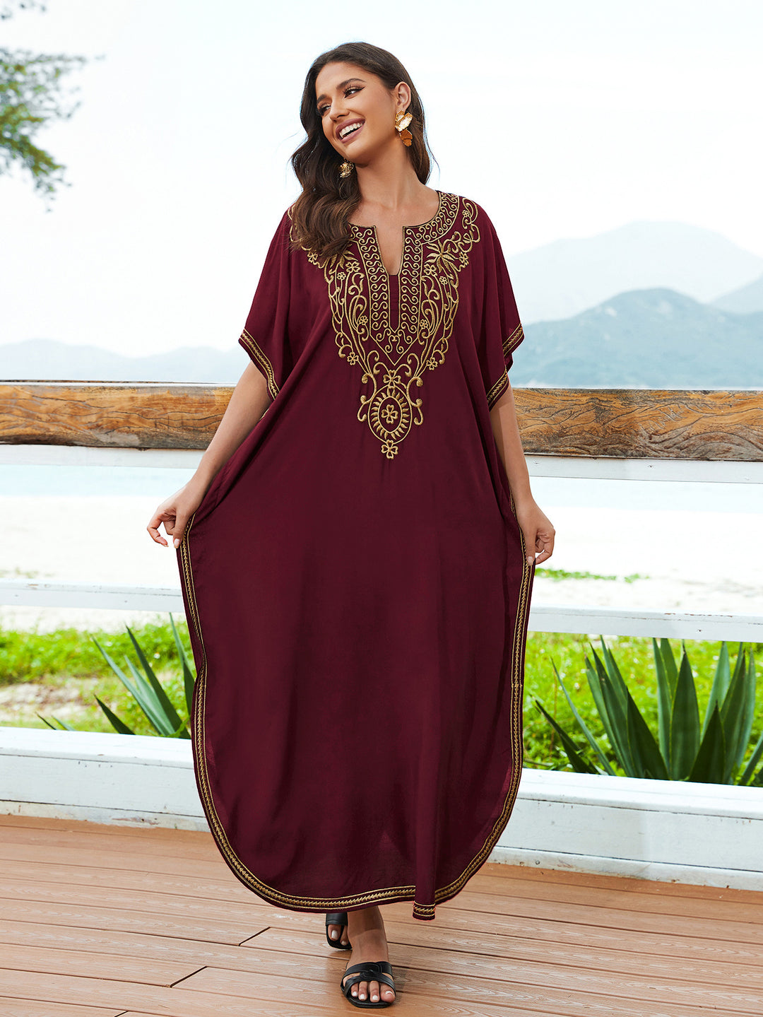 Dame Kaftan med kunstnerisk broderi og rummeligt snit Stilla