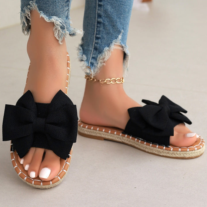 Dame slidesandaler med elegant sløjfe-look og blødt fodbeds Stilla