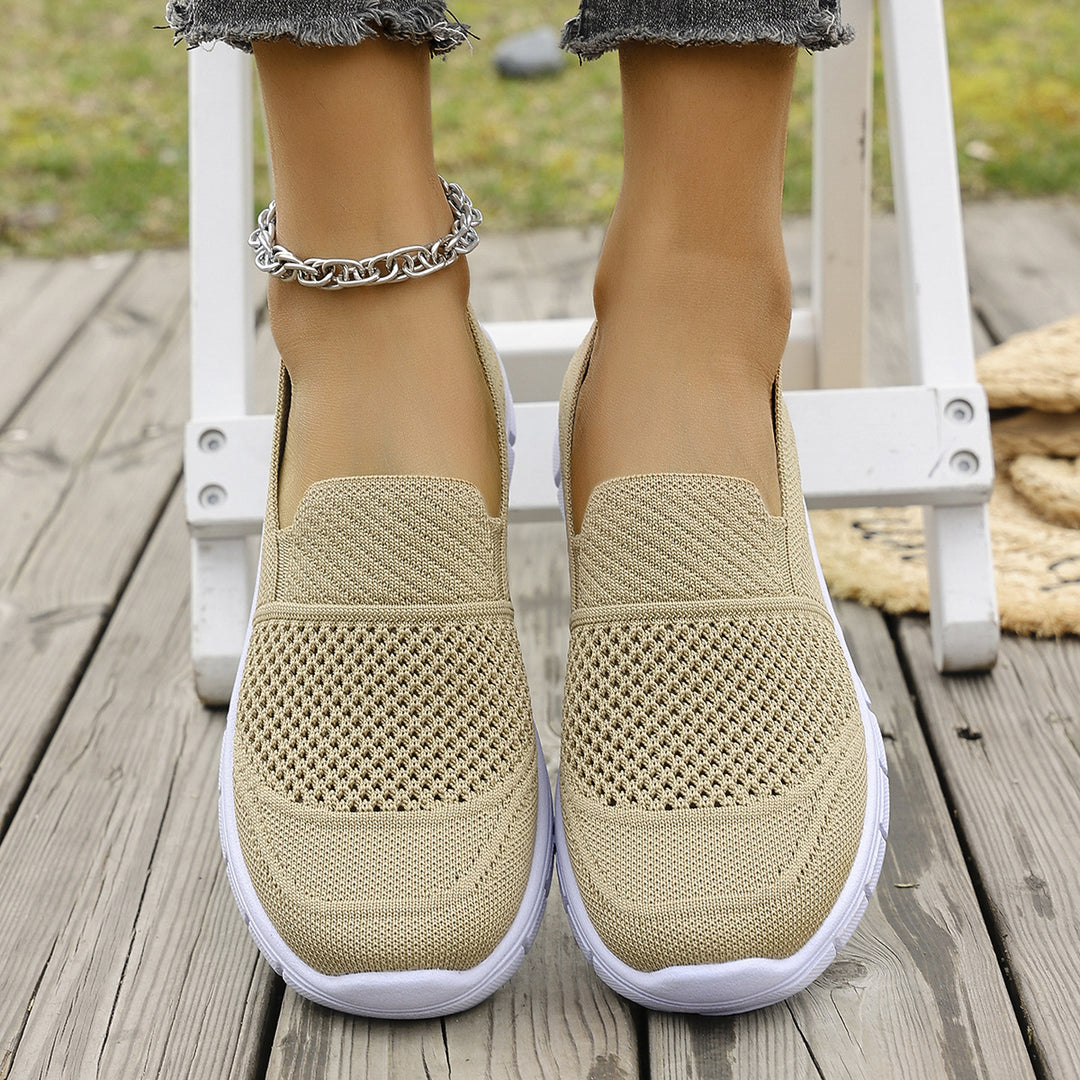 Dame Slip-On Sneakers med åndbart mesh-overmateriale og skridsikker sål Stilla