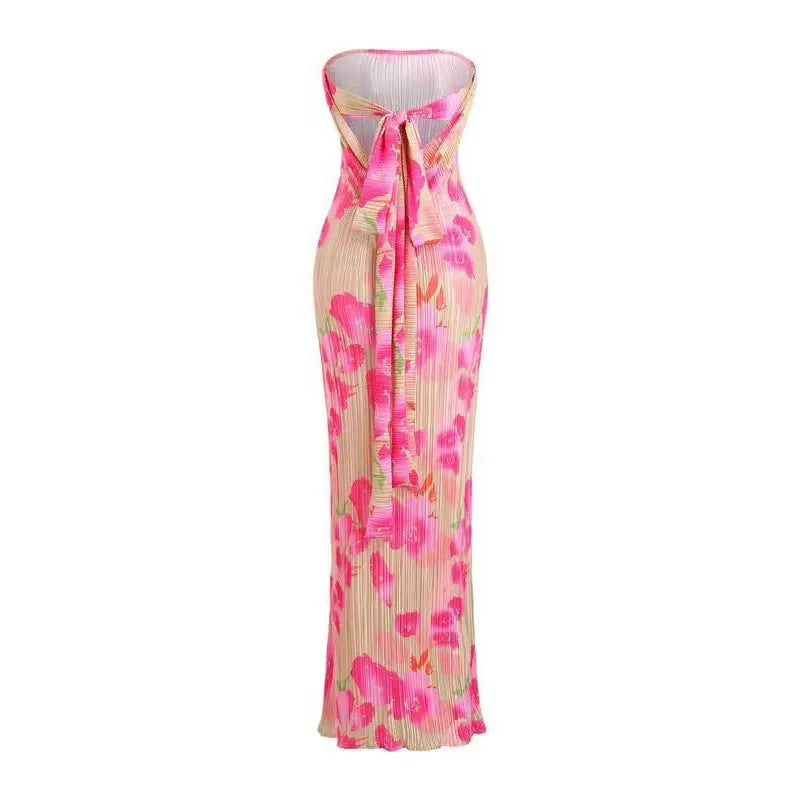 Dame figursygt strapless kjole med florale elementer Skovae