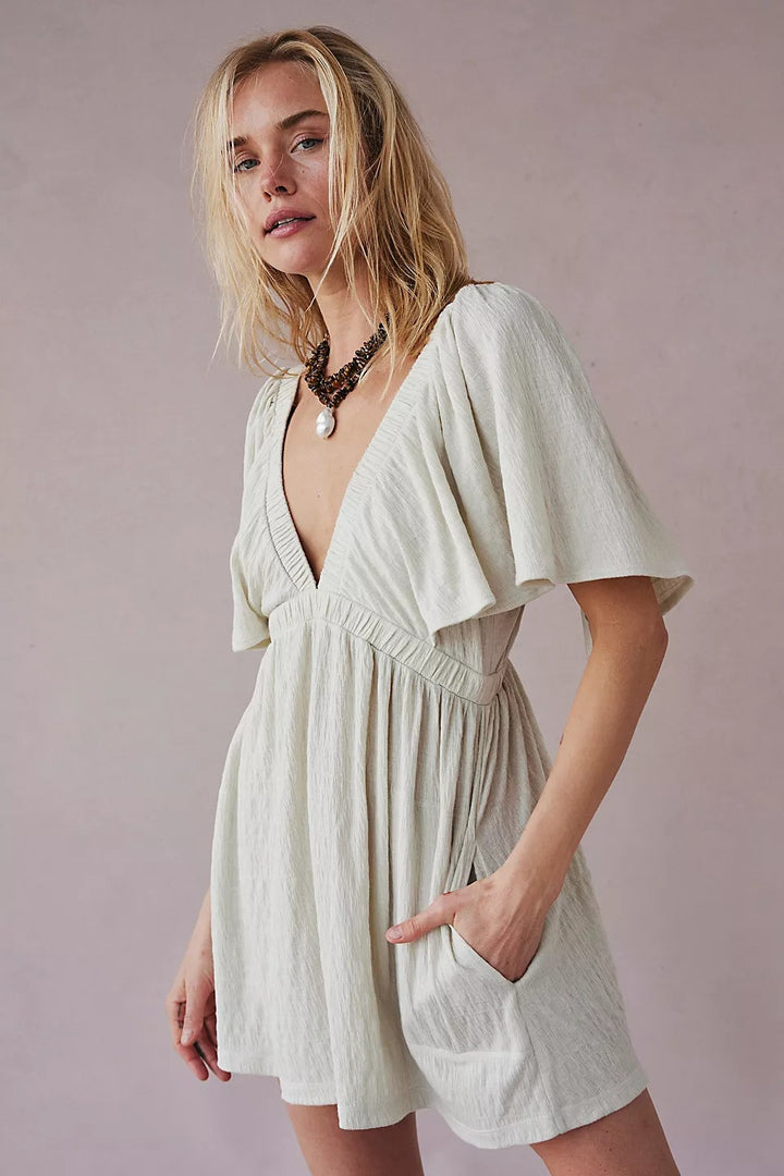 Dame luftig jumpsuit med løs pasform og V-hals Skovae