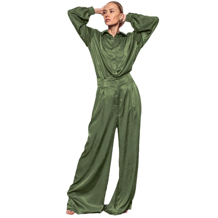 Dame Satin-bluse- og bukse-sæt med brede skær og moderne detaljer Stilla