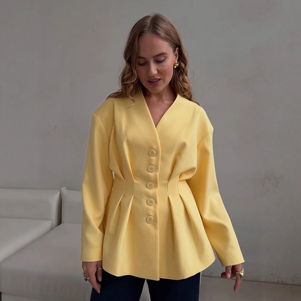 Dameblazer med figursyet snit og elegante knapdetaljer Stilla