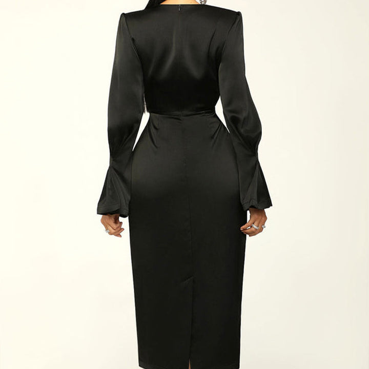 Dame Elegant Midi-kjole med drapering og lange ærmer Stilla