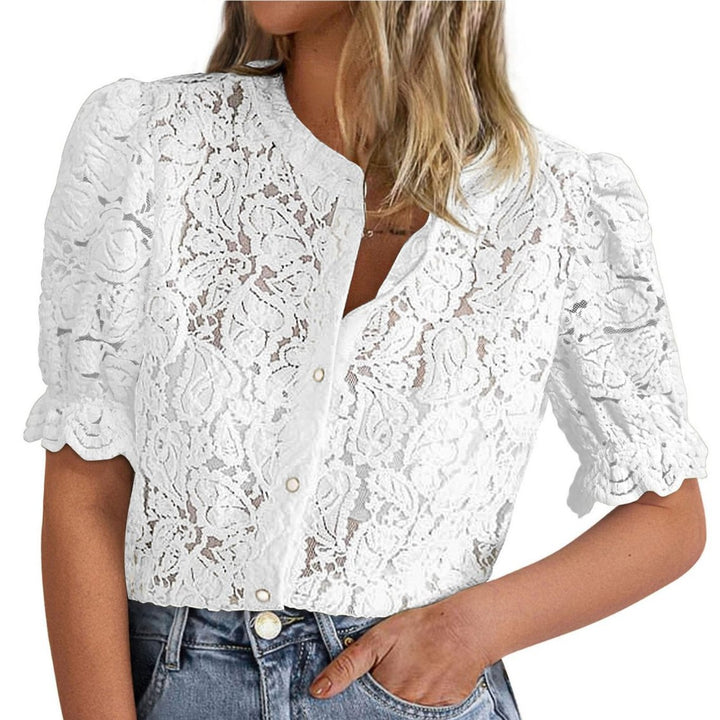 Dame elegant spidsbluse med knapliste og krøllede ærmer Stilla