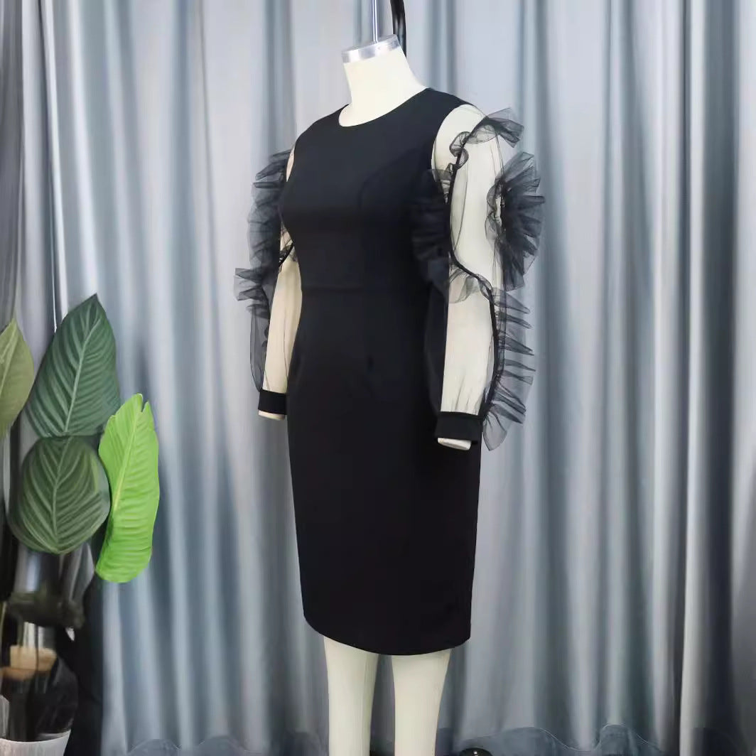 Dame pencil dress med voluminøse gennemsigtige puffærmer Skovae