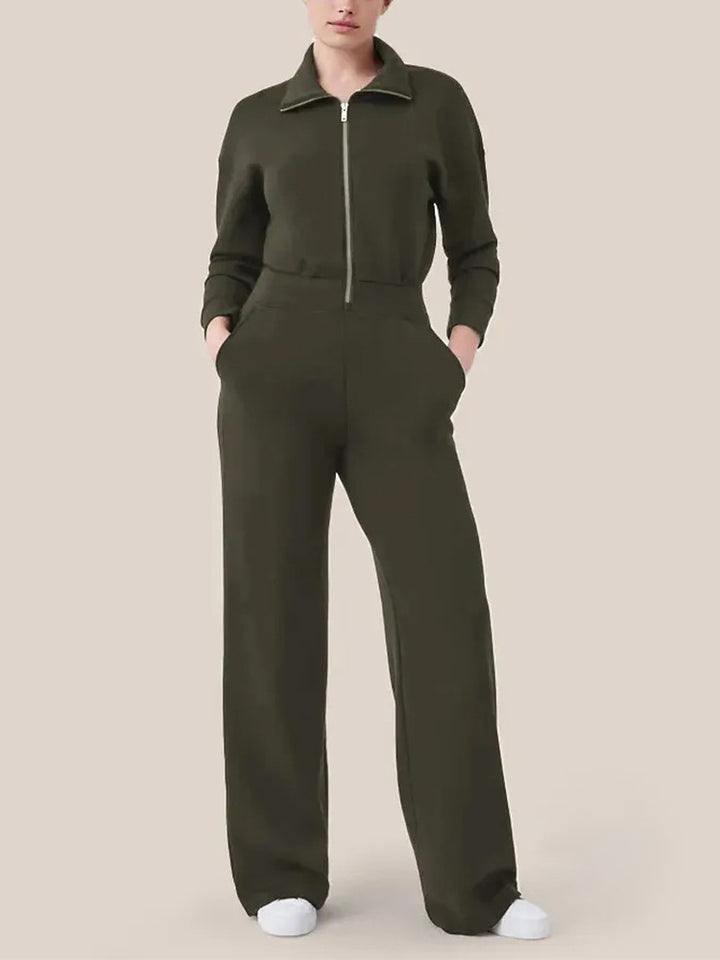 Dame afslappet jumpsuit med høj krave og sidelommer Stilla