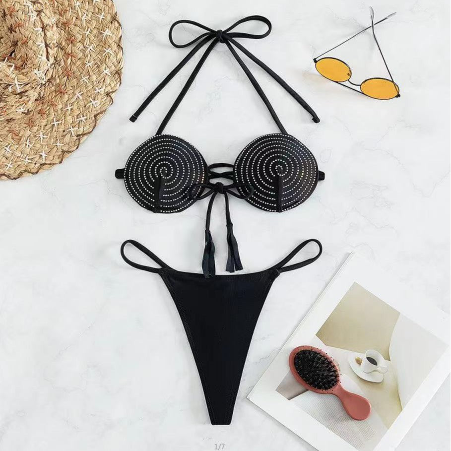 Damebikini med ekstravagante glimmerdetaljer Stilla